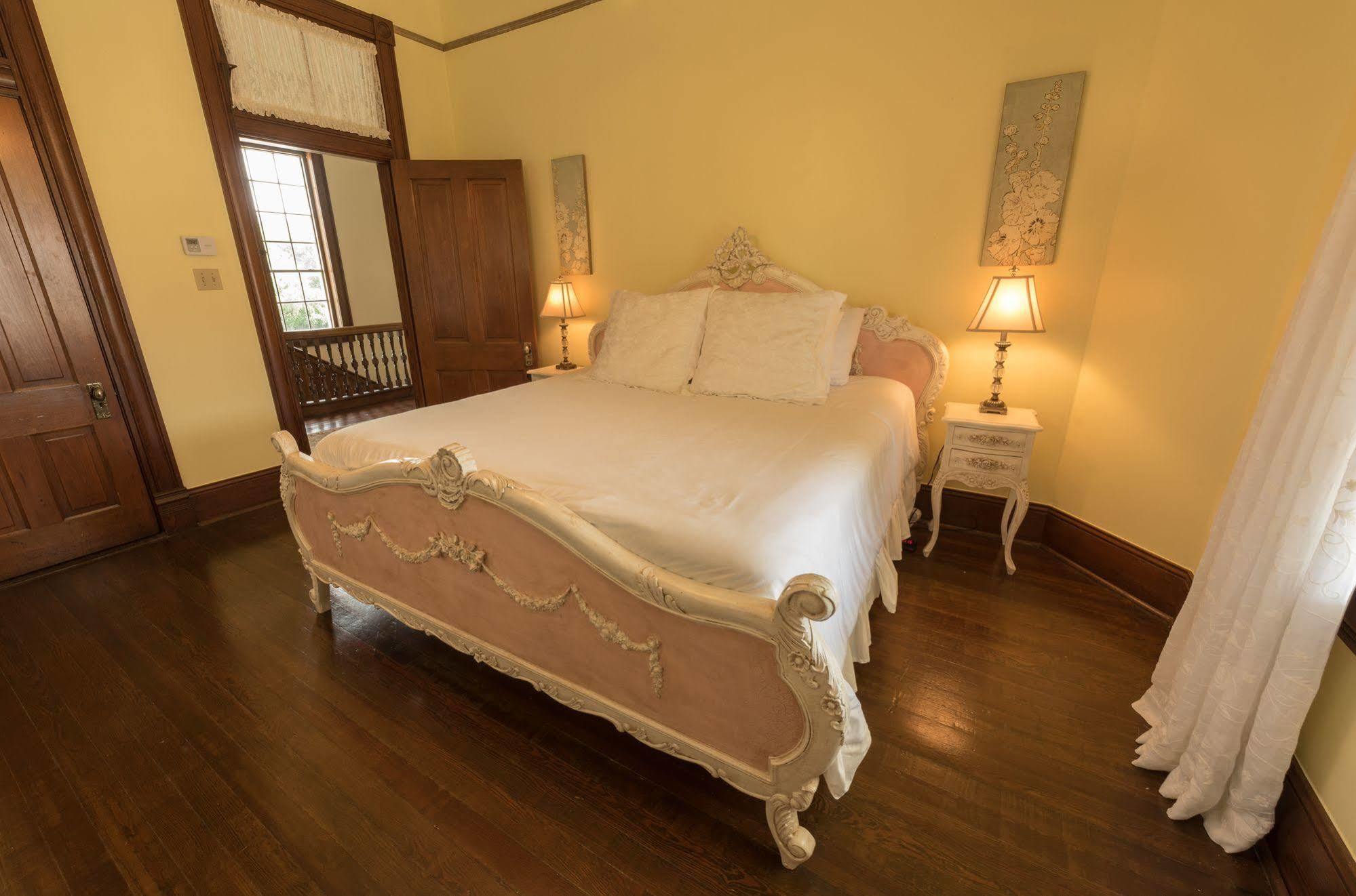 مبيت وإفطار سيغوين Mosheim Mansion المظهر الخارجي الصورة